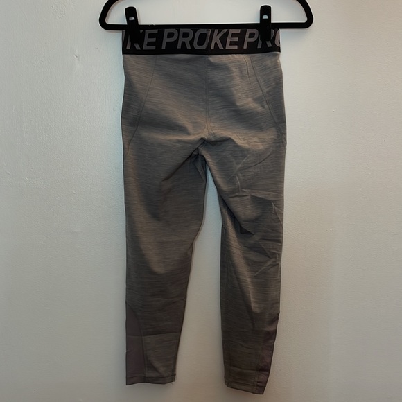 Nike Leggings - Picture 2 of 3